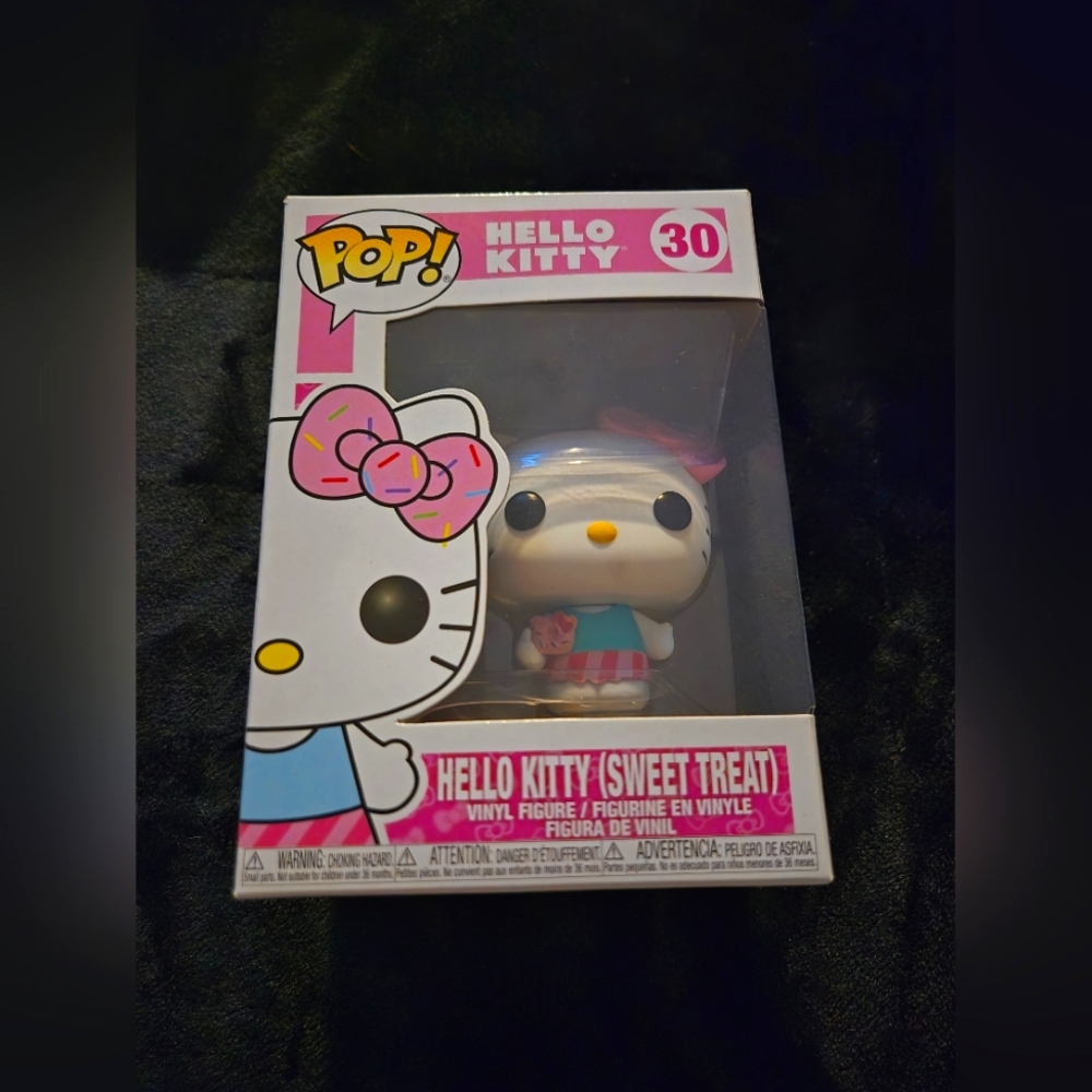 FUNKO POP ~ Hello Kitty ~ Sweet Treat 🩷❤️🩷!!